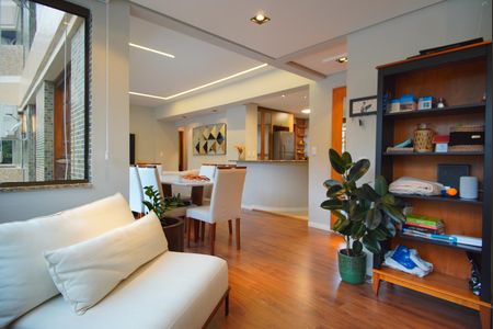 Apartamento à venda com 110m², 2 quartos e 2 vagasSala