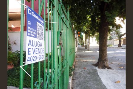 Apartamento à venda com 94m², 2 quartos e 1 vaga Apartamento à venda com 94m², 2 quartos e 1 vagaPlaquinha