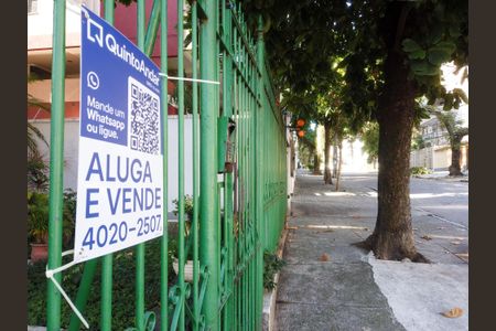 Apartamento à venda com 94m², 2 quartos e 1 vaga Apartamento à venda com 94m², 2 quartos e 1 vagaPlaquinha