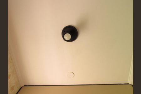 Casa à venda com 189m², 2 quartos e 2 vagasEscritório