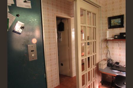 Casa à venda com 189m², 2 quartos e 2 vagasEscritório