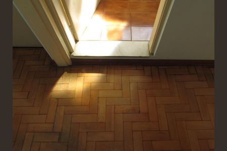 Casa à venda com 189m², 2 quartos e 2 vagasHall da Suíte/Closet/ Banheiro