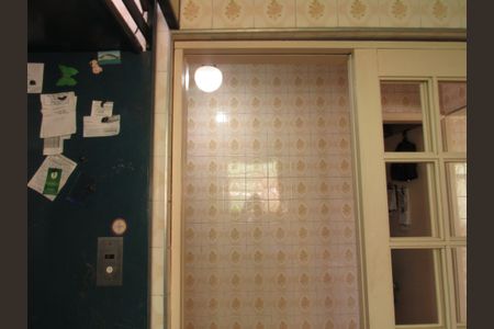 Casa à venda com 189m², 2 quartos e 2 vagasEscritório