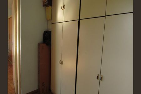 Casa à venda com 189m², 2 quartos e 2 vagasHall da Suíte/Closet/ Banheiro