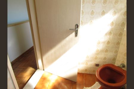 Casa à venda com 189m², 2 quartos e 2 vagasBanheiro da Suíte