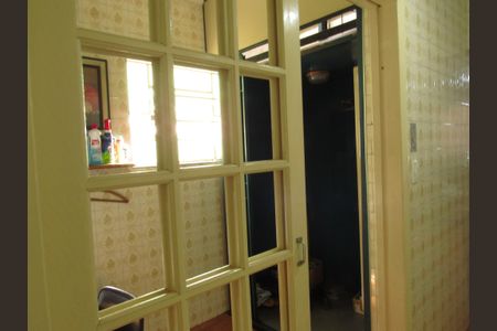 Casa à venda com 189m², 2 quartos e 2 vagasEscritório