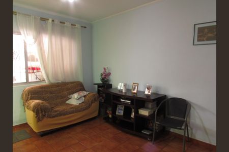 Casa à venda com 189m², 2 quartos e 2 vagasSala