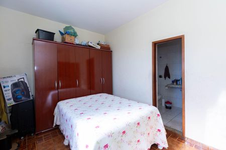 Casa à venda com 357m², 6 quartos e 4 vagas Casa à venda com 357m², 6 quartos e 4 vagasSuite 2