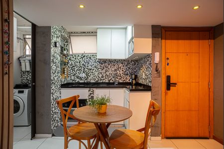 Apartamento à venda com 52m², 1 quarto e sem vaga Apartamento à venda com 52m², 1 quarto e sem vagaCozinha