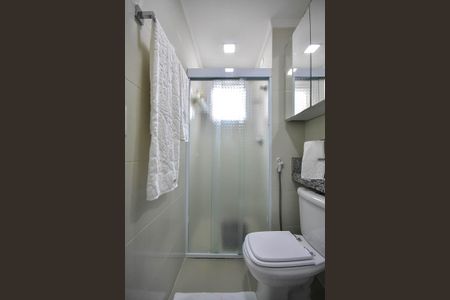 Apartamento à venda com 90m², 2 quartos e 2 vagas Apartamento à venda com 90m², 2 quartos e 2 vagasBanheiro Suíte 2