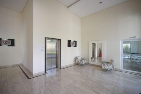 Apartamento à venda com 90m², 2 quartos e 2 vagasHall Social