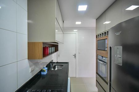 Apartamento à venda com 90m², 2 quartos e 2 vagas Apartamento à venda com 90m², 2 quartos e 2 vagasCozinha