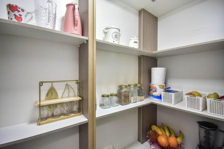 Apartamento à venda com 90m², 2 quartos e 2 vagas Apartamento à venda com 90m², 2 quartos e 2 vagasDespensa