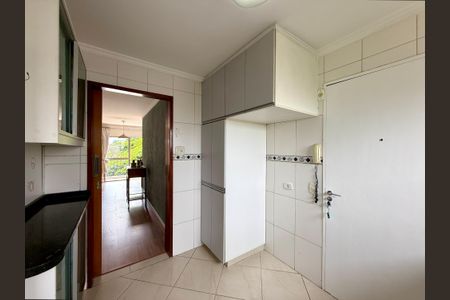 Apartamento à venda com 69m², 2 quartos e 1 vaga Apartamento à venda com 69m², 2 quartos e 1 vagaCozinha