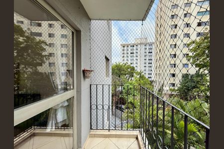 Apartamento à venda com 69m², 2 quartos e 1 vaga Apartamento à venda com 69m², 2 quartos e 1 vagaSacada