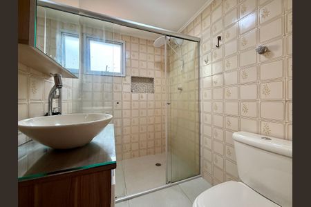 Apartamento à venda com 69m², 2 quartos e 1 vaga Apartamento à venda com 69m², 2 quartos e 1 vagaBanheiro