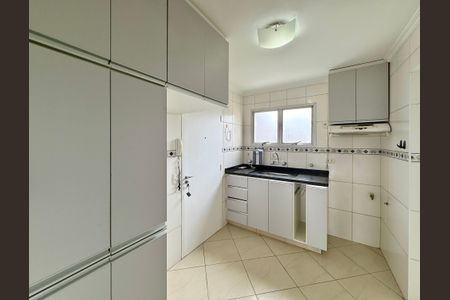 Apartamento à venda com 69m², 2 quartos e 1 vaga Apartamento à venda com 69m², 2 quartos e 1 vagaCozinha