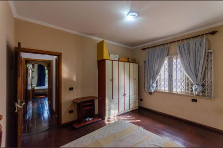 Casa à venda com 800m², 6 quartos e 15 vagas Casa à venda com 800m², 6 quartos e 15 vagasQuarto