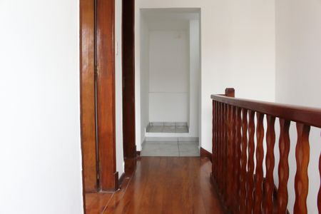 Casa à venda com 100m², 4 quartos e sem vagaCorredor