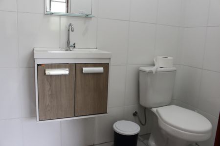 Casa à venda com 100m², 4 quartos e sem vagaBanheiro 2