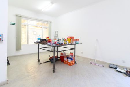 Casa à venda com 502m², 5 quartos e 3 vagas Casa à venda com 502m², 5 quartos e 3 vagasSala