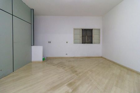 Casa à venda com 502m², 5 quartos e 3 vagasQuarto 5