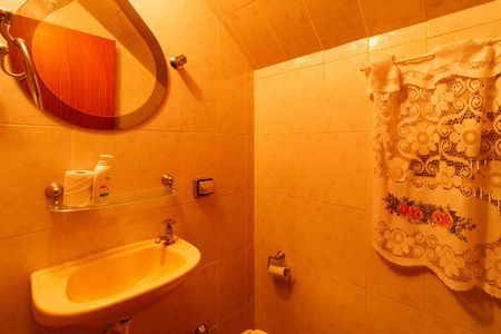 Casa à venda com 156m², 3 quartos e 4 vagas Casa à venda com 156m², 3 quartos e 4 vagasLavabo