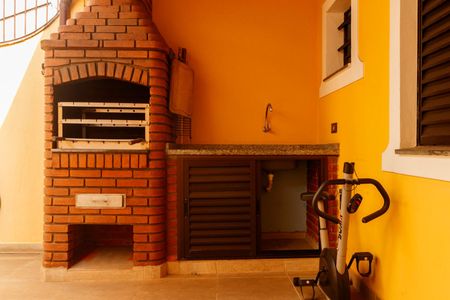 Casa à venda com 156m², 3 quartos e 4 vagas Casa à venda com 156m², 3 quartos e 4 vagasÁrea externa