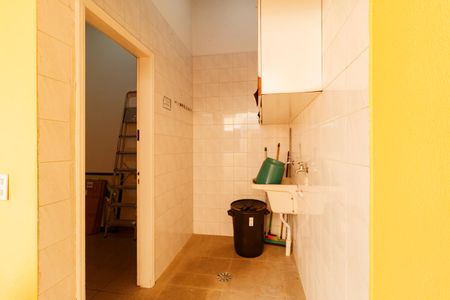 Casa à venda com 156m², 3 quartos e 4 vagas Casa à venda com 156m², 3 quartos e 4 vagasÁrea de Serviço