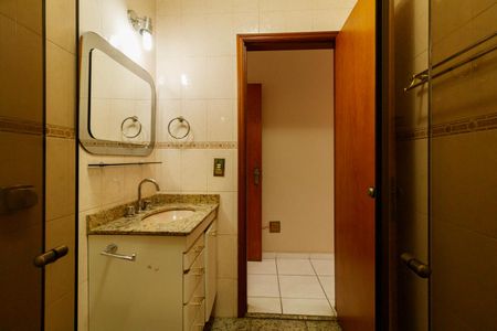 Casa à venda com 156m², 3 quartos e 4 vagas Casa à venda com 156m², 3 quartos e 4 vagasBanheiro da Suíte 3