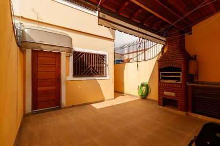 Casa à venda com 156m², 3 quartos e 4 vagas Casa à venda com 156m², 3 quartos e 4 vagasÁrea externa