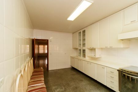 Casa à venda com 156m², 3 quartos e 4 vagas Casa à venda com 156m², 3 quartos e 4 vagasCozinha