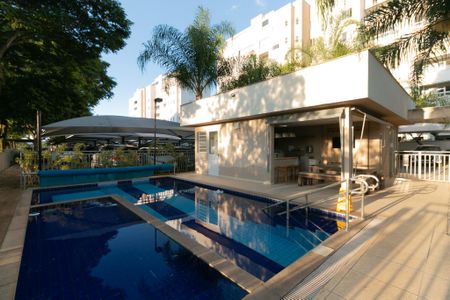 Apartamento à venda com 65m², 2 quartos e 1 vaga Apartamento à venda com 65m², 2 quartos e 1 vagaÁrea comum - Piscina