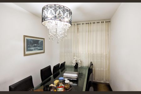 Casa à venda com 500m², 5 quartos e 4 vagas Casa à venda com 500m², 5 quartos e 4 vagasSala de Jantar