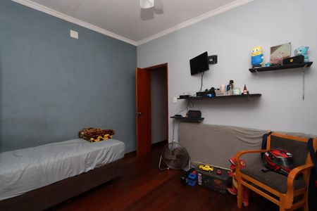 Casa à venda com 110m², 2 quartos e 2 vagasQuarto 2