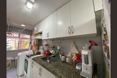 Apartamento para alugar com 80m², 2 quartos e 2 vagas Apartamento para alugar com 80m², 2 quartos e 2 vagasCozinha