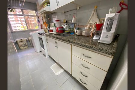 Apartamento para alugar com 80m², 2 quartos e 2 vagas Apartamento para alugar com 80m², 2 quartos e 2 vagasCozinha