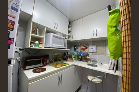 Apartamento para alugar com 80m², 2 quartos e 2 vagas Apartamento para alugar com 80m², 2 quartos e 2 vagasCozinha