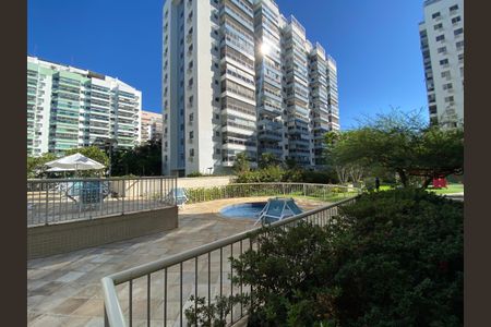 Apartamento para alugar com 80m², 2 quartos e 2 vagas Apartamento para alugar com 80m², 2 quartos e 2 vagasÁrea comum - Piscina
