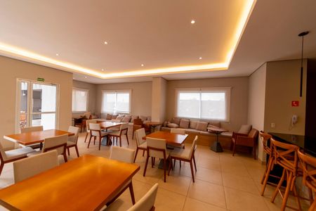 Apartamento à venda com 55m², 2 quartos e 1 vaga Apartamento à venda com 55m², 2 quartos e 1 vagaÁrea comum - Salão de festas
