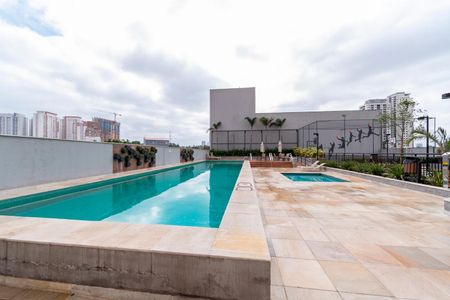 Apartamento à venda com 55m², 2 quartos e 1 vaga Apartamento à venda com 55m², 2 quartos e 1 vagaÁrea comum - Piscina