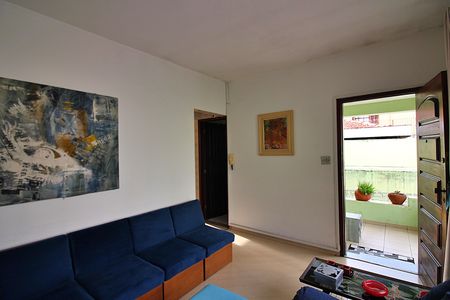 Casa à venda com 260m², 3 quartos e 7 vagasSala