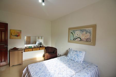 Casa à venda com 260m², 3 quartos e 7 vagasQuarto 1