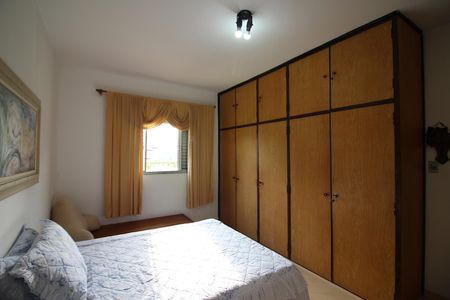 Casa à venda com 260m², 3 quartos e 7 vagasQuarto 1