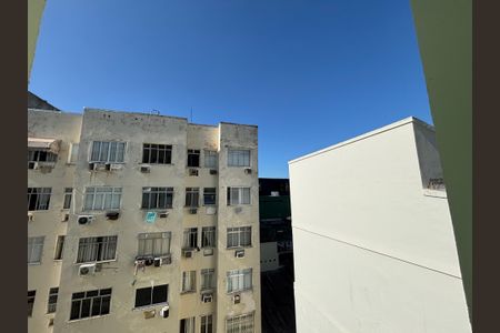 Apartamento à venda com 35m², 1 quarto e sem vaga Apartamento à venda com 35m², 1 quarto e sem vagaSala - vista