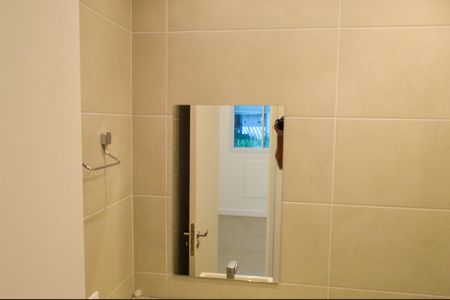 Apartamento à venda com 60m², 2 quartos e 1 vaga Apartamento à venda com 60m², 2 quartos e 1 vagaBanheiro