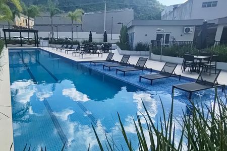 Apartamento à venda com 60m², 2 quartos e 1 vaga Apartamento à venda com 60m², 2 quartos e 1 vagaÁrea comum - Piscina