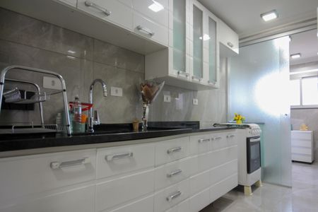 Apartamento à venda com 143m², 4 quartos e 1 vaga Apartamento à venda com 143m², 4 quartos e 1 vagaCozinha