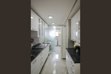 Apartamento à venda com 143m², 4 quartos e 1 vaga Apartamento à venda com 143m², 4 quartos e 1 vagaCozinha