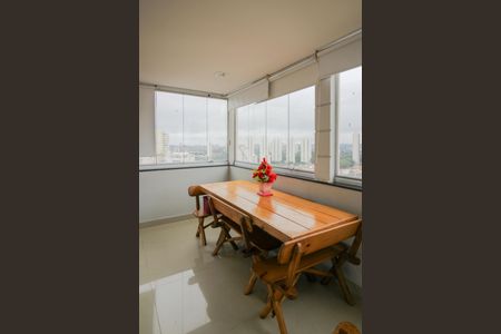 Apartamento à venda com 143m², 4 quartos e 1 vaga Apartamento à venda com 143m², 4 quartos e 1 vagaCozinha Gourmet